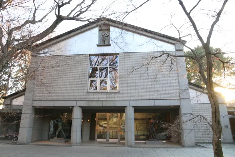 長崎の平和祈念像の原型を展示する彫刻館Ａ館