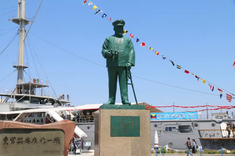 連合艦隊司令長官として活躍した東郷平八郎の銅像