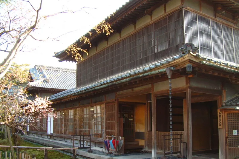 おもむきある重厚な建築様式が特徴の日本家屋