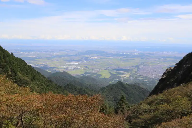 標高１０００ｍ付近から眺める名古屋市内方向の景色