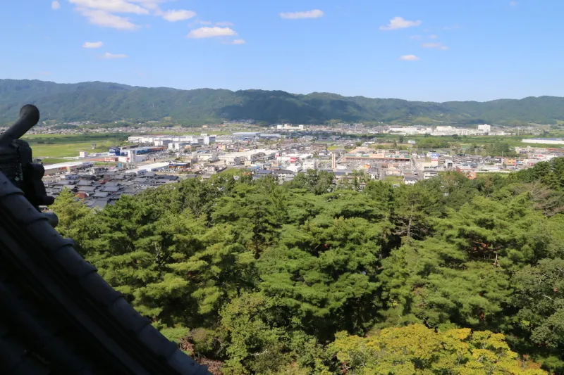 最上階から眺めるＪＲ伊賀上野駅のある北方向の景色