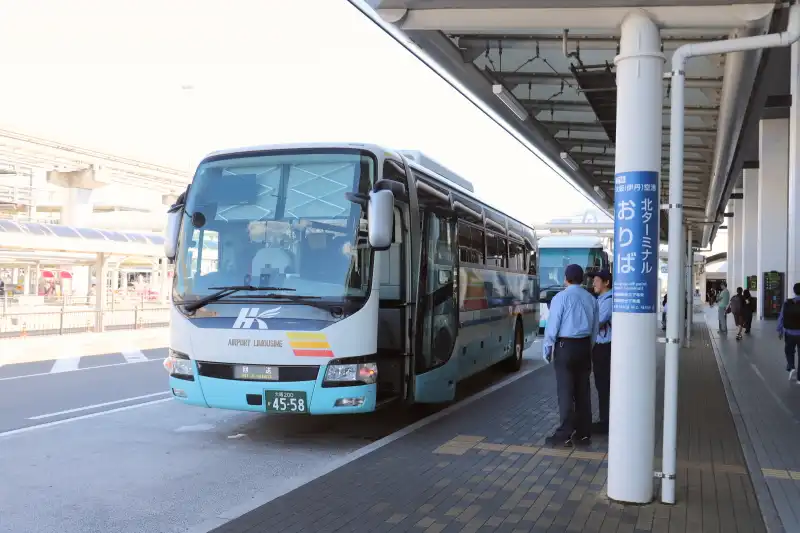 大阪市内を中心に各地を結んでいるリムジンバス乗り場