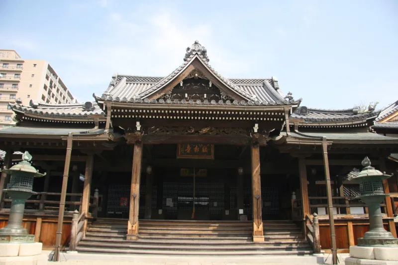 如意輪観世音菩薩が安置される継松寺の本堂