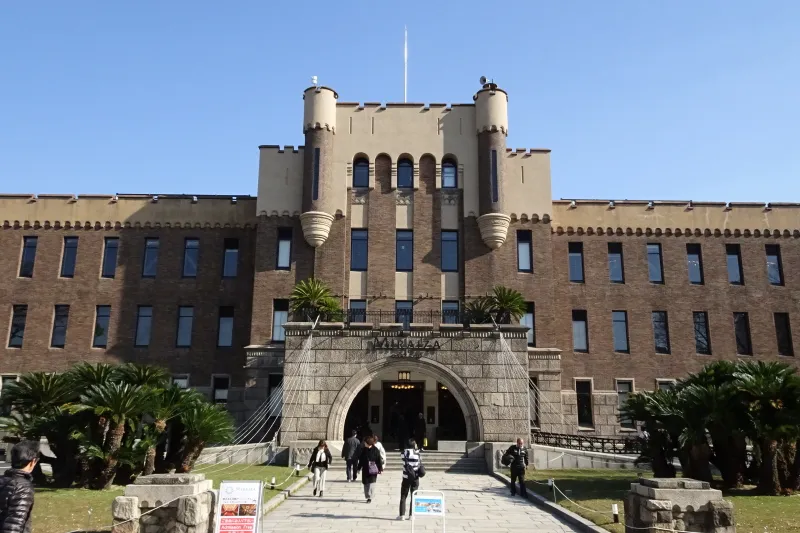 重厚な建物のミライザ大阪城