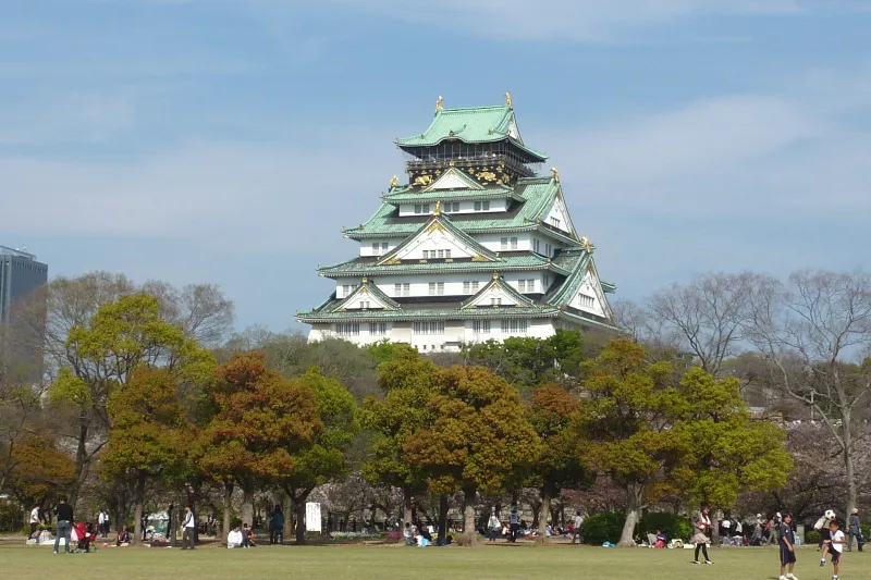 目の前に大阪城天守閣が眺められる西の丸庭園