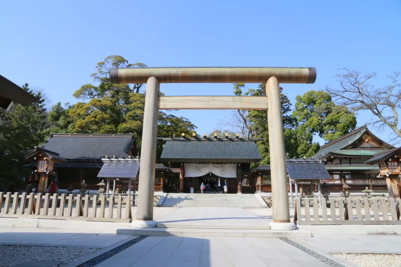 伊勢神宮独特の建築様式が見られる元伊勢籠神社