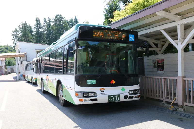 高野山の各所を結んでいる南海バスの乗り場