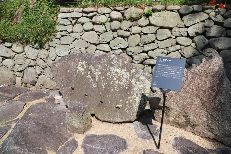 大阪城築城で切り出された後、使われなかった小豆島の残石