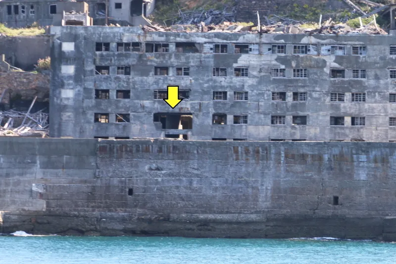 ３１号棟の穴は不要な石を海へ投棄していたベルトコンベア跡