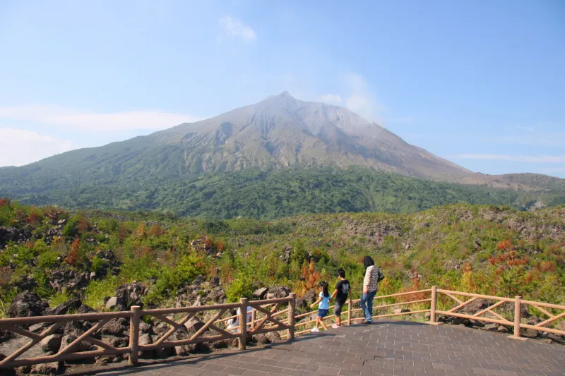 桜島の火山活動が眺められる有村溶岩展望所