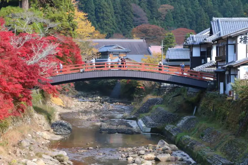 室生寺への入口となっている室生川に架かる太鼓橋
