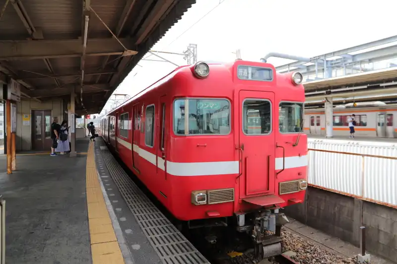 吉良吉田駅と蒲郡駅を結ぶ名鉄蒲郡線