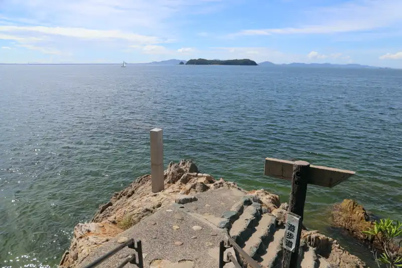 竹島のビュースポットになっている竜神岬