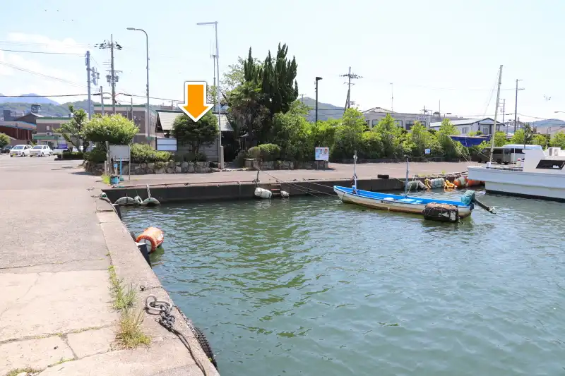 すぐそばに海があるにも関わらず湧き出る真水