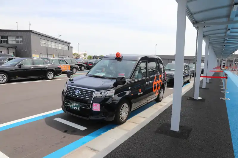 シャトルバスのような予約不要で手軽に利用できるタクシー乗り場