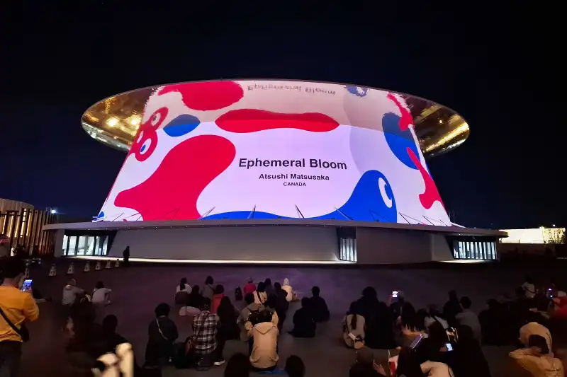 プロジェクションマッピングを行うEXPOホール
