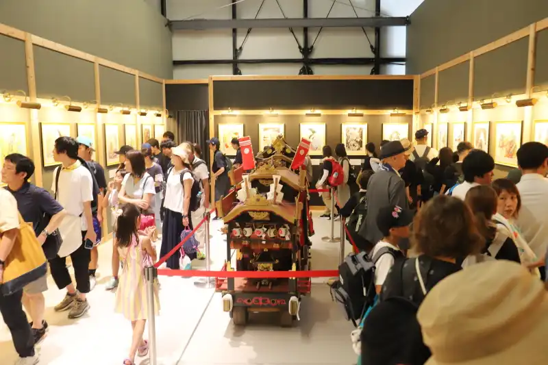 コモンズE館で開催されている万博漫画展