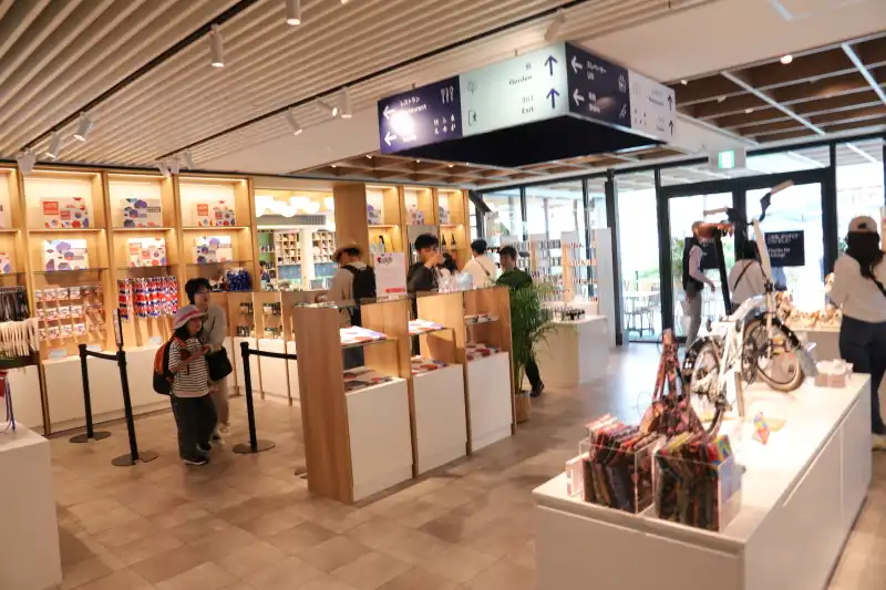 ピーターラビットなどのグッズを販売するギフトショップ