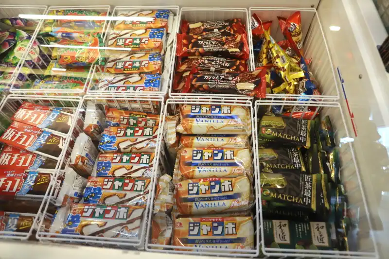 暑い万博会場で食べたくなる定番アイスクリームも通常価格で販売
