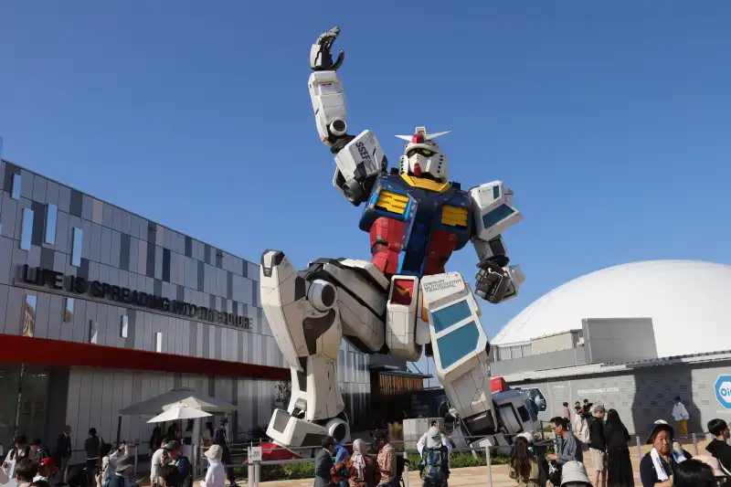 横浜での一般公開終了後に移設された高さ17mの実物大ガンダム